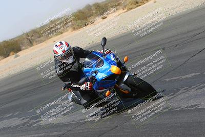 media/Mar-28-2022-Superbike Trackdays (Mon) [[b8603d0f67]]/Open Track Time/Turn 3 Inside/